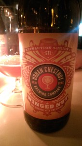 Winged Nut mit Kastanien