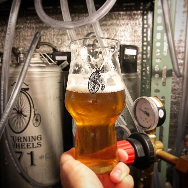 Turning Wheels_Philippinen (1)